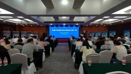 渭南果园农业机械推广会召开 极目无人机技术引领智慧农业新风尚